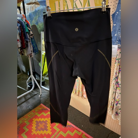 Lululemon align leggings size 6 - Picture 2 of 3